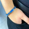 bracelet-magnetique-etros-bleu-porte