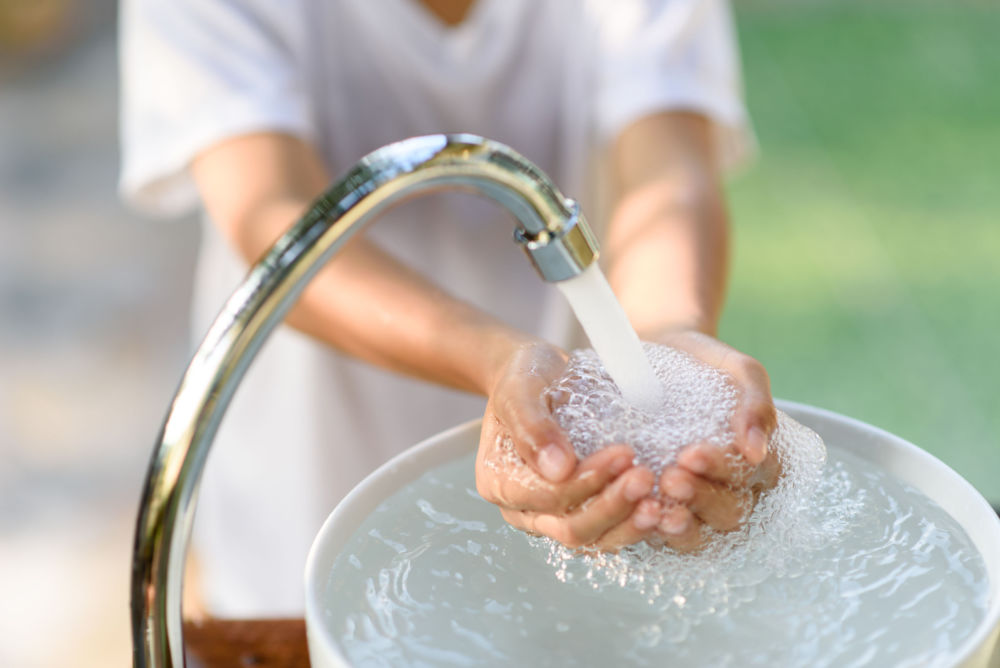 L'eau du robinet contient du chlore néfaste à la santé